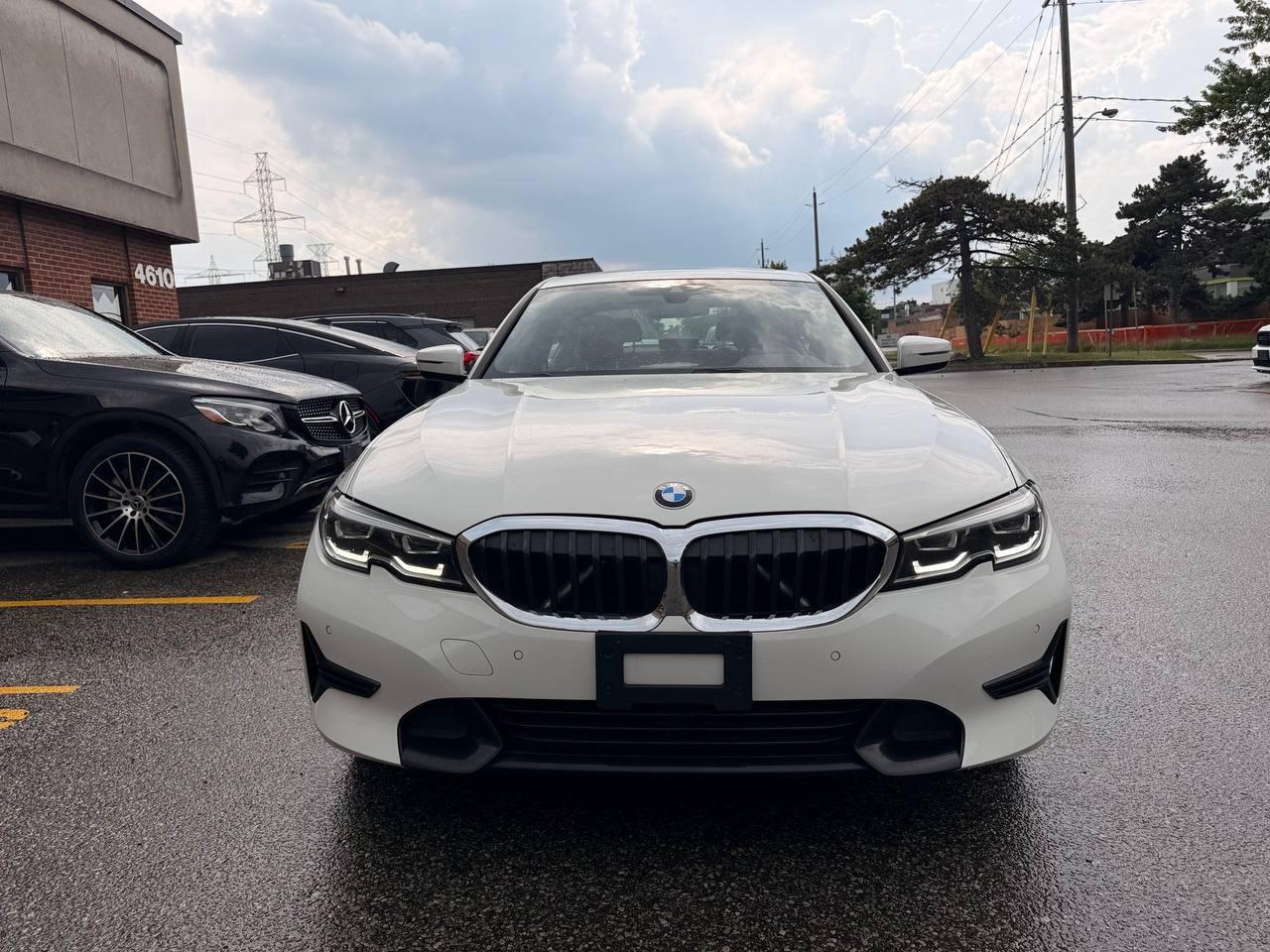 2019 BMW 3 Series 330i xDrive Sedan Photo
