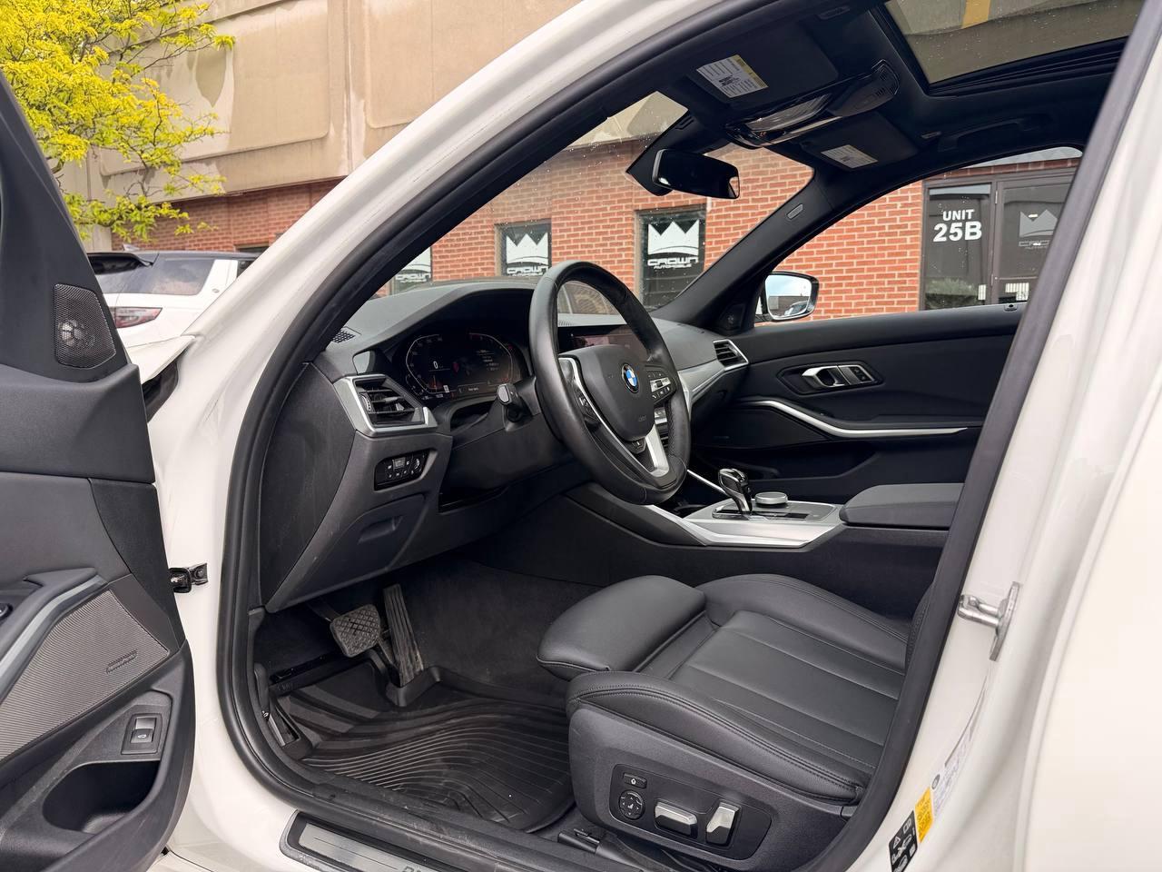 2019 BMW 3 Series 330i xDrive Sedan Photo