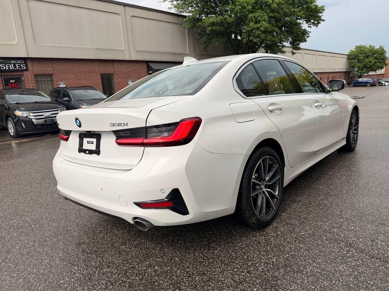 2019 BMW 3 Series 330i xDrive Sedan Photo