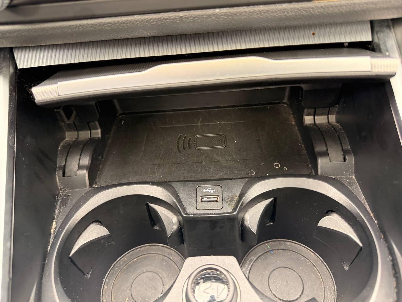 2019 BMW 3 Series 330i xDrive Sedan Photo