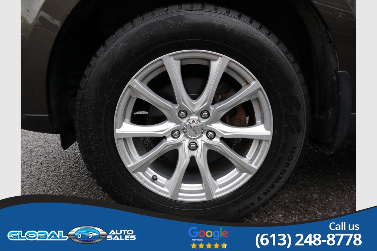 2012 Hyundai Santa Fe SE Photo