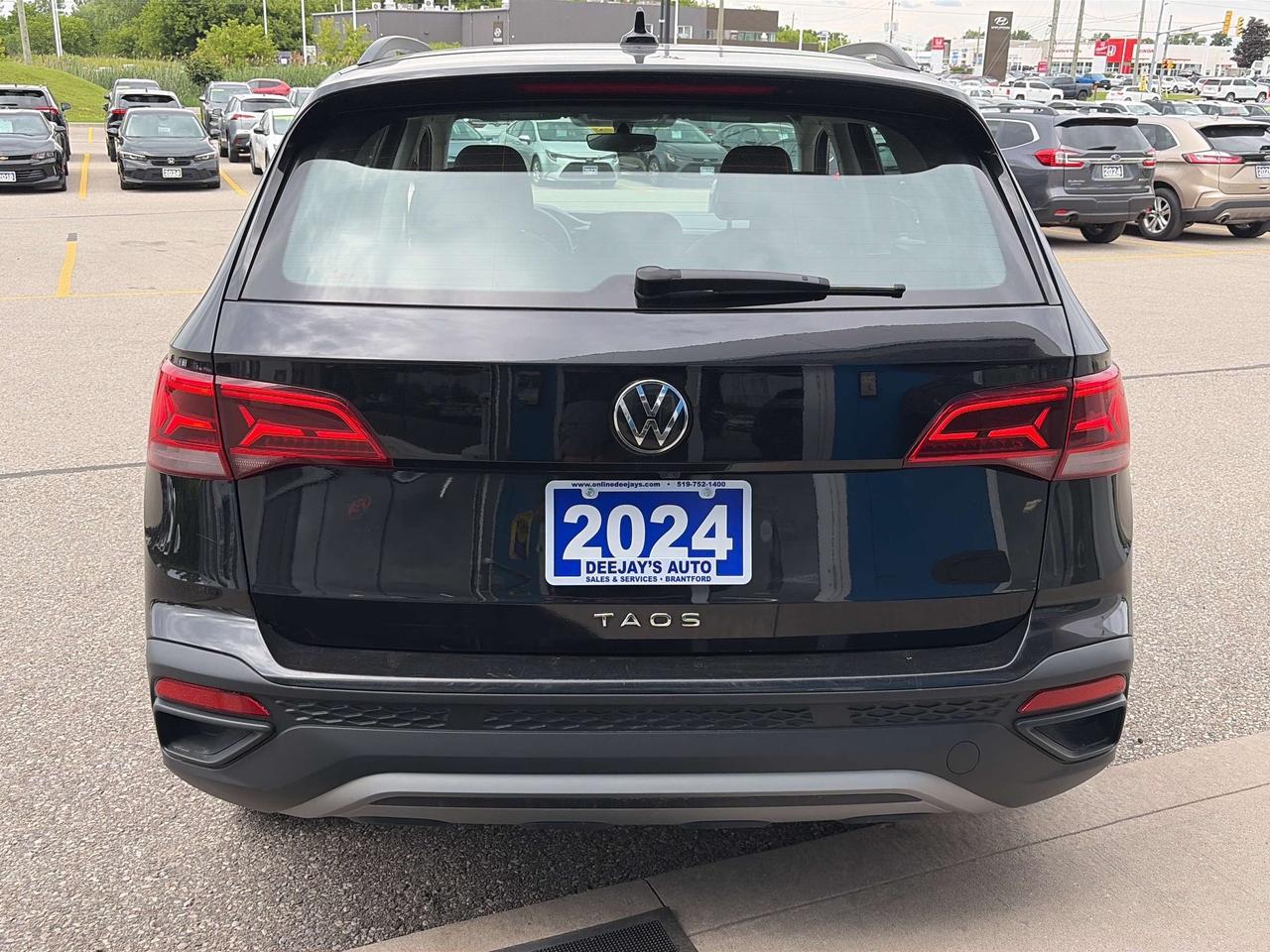 2024 Volkswagen Taos Trendline FWD Photo