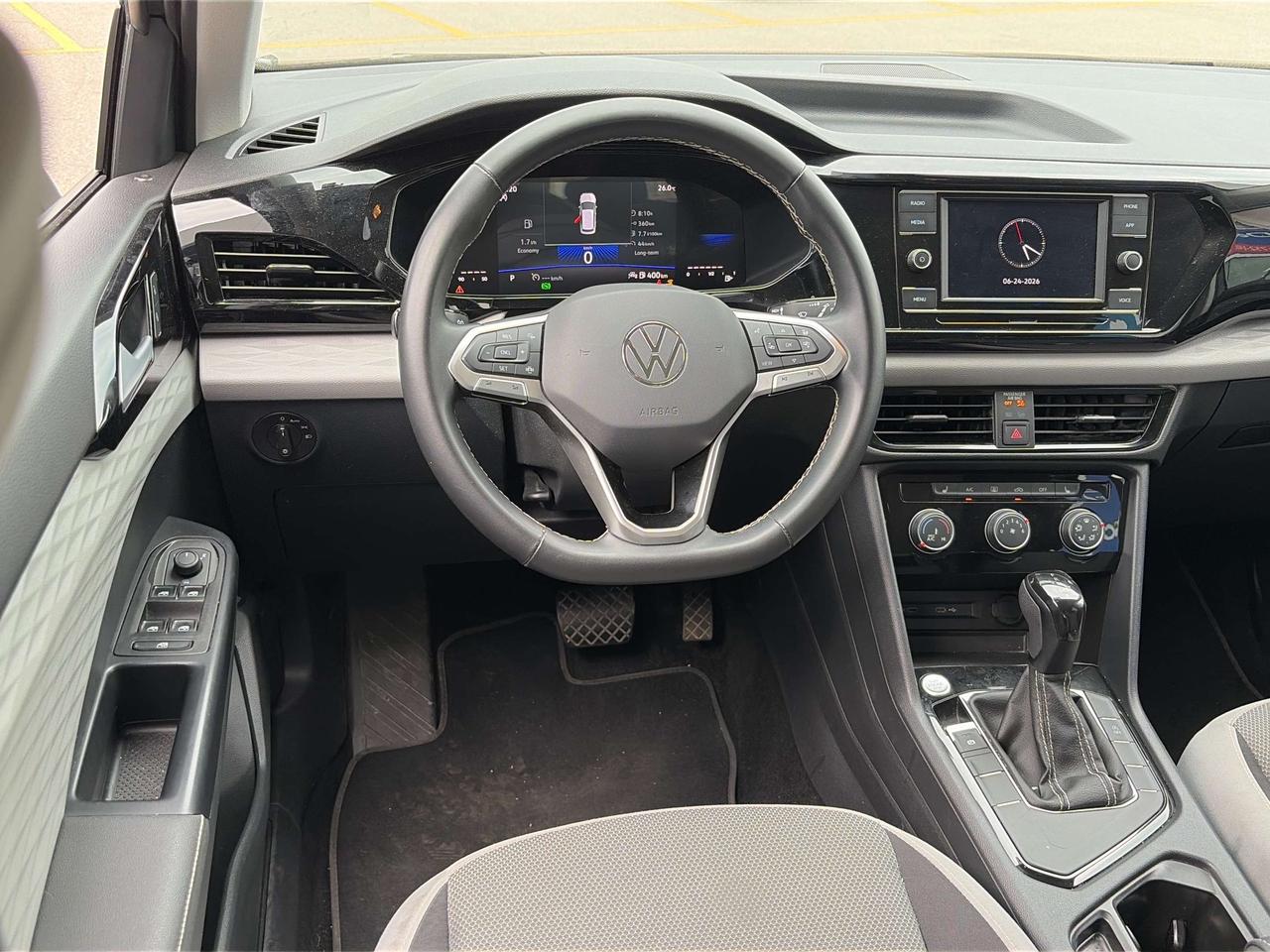 2024 Volkswagen Taos Trendline FWD Photo
