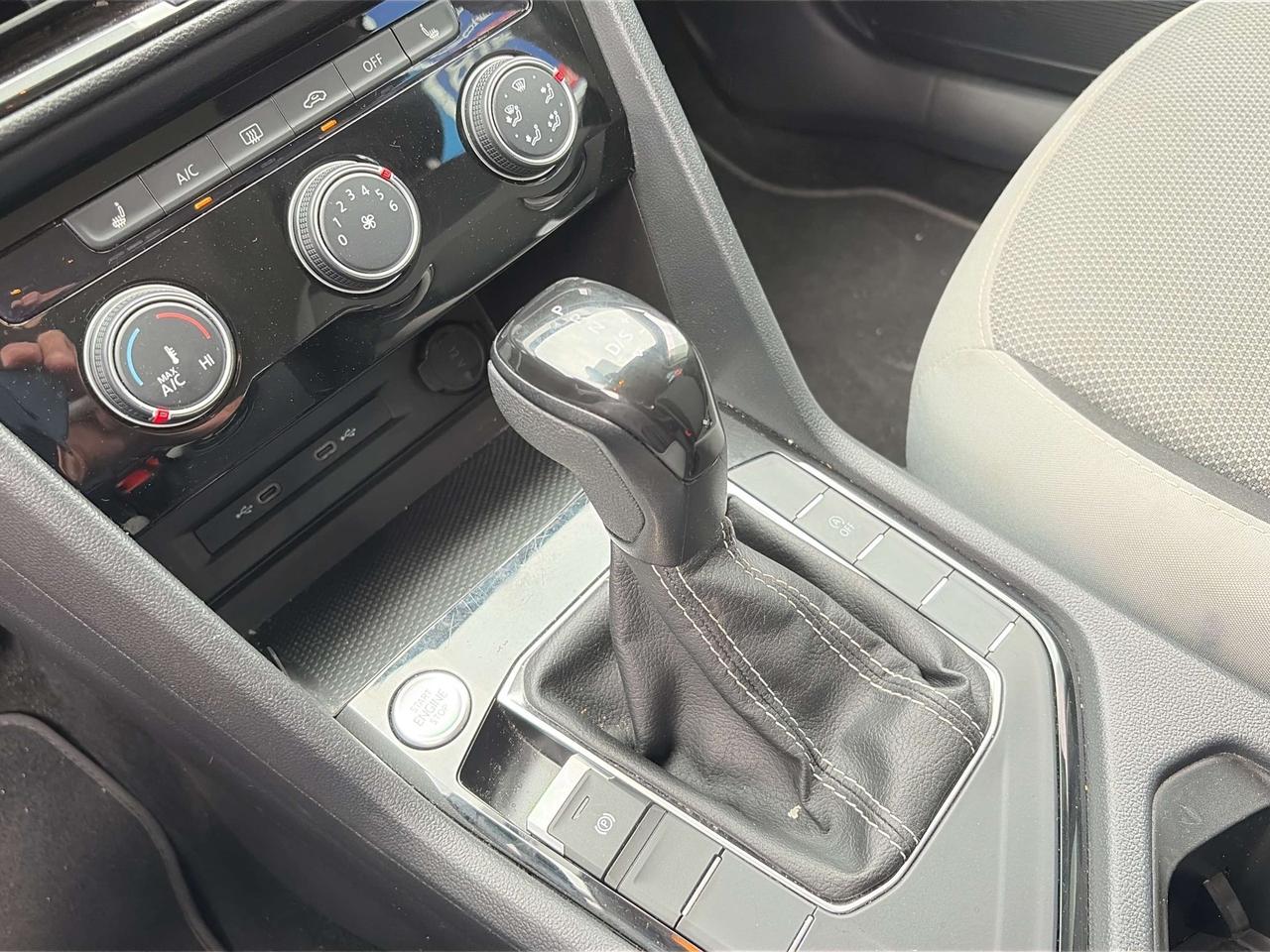 2024 Volkswagen Taos Trendline FWD Photo