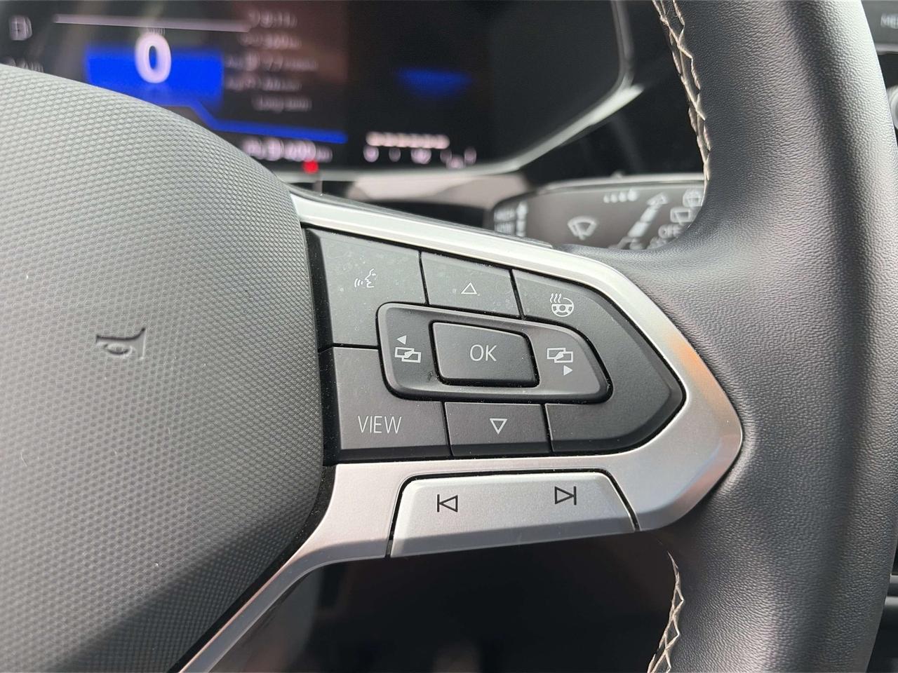 2024 Volkswagen Taos Trendline FWD Photo