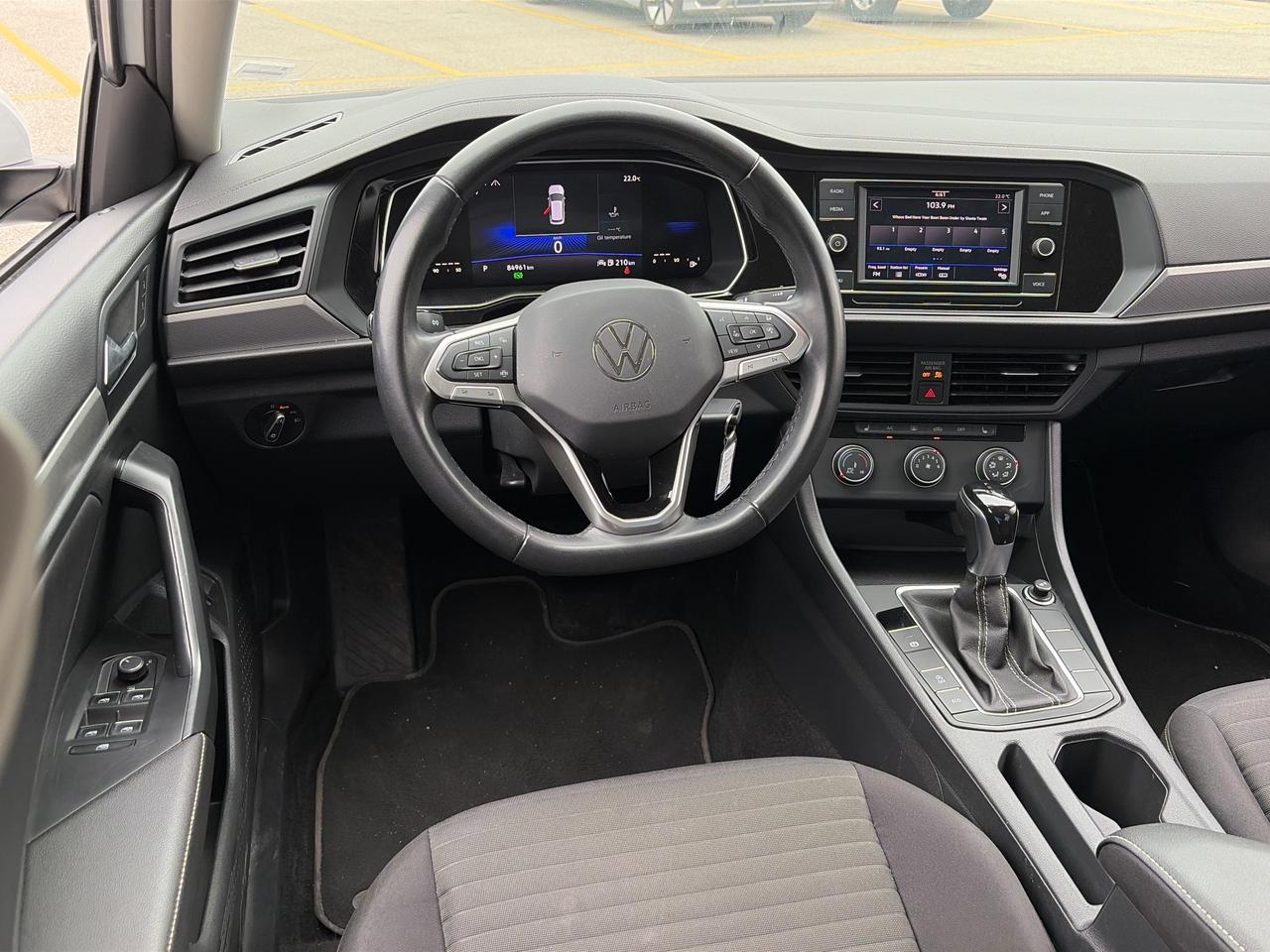 2024 Volkswagen Jetta TRENDLINE AUTO Photo