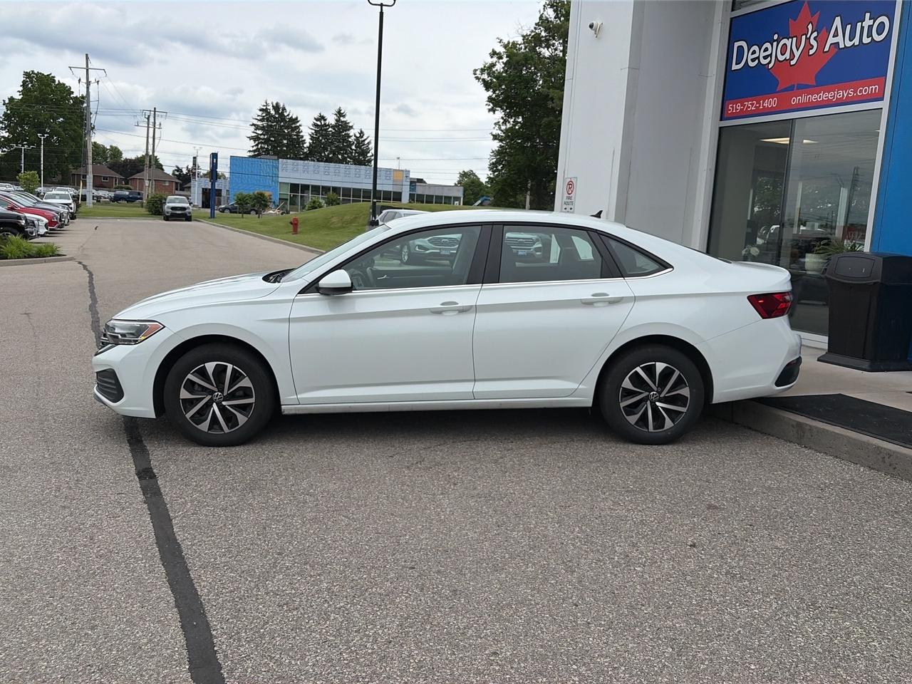 2024 Volkswagen Jetta Trendline   Factory Warranty   Clean Carfax Photo