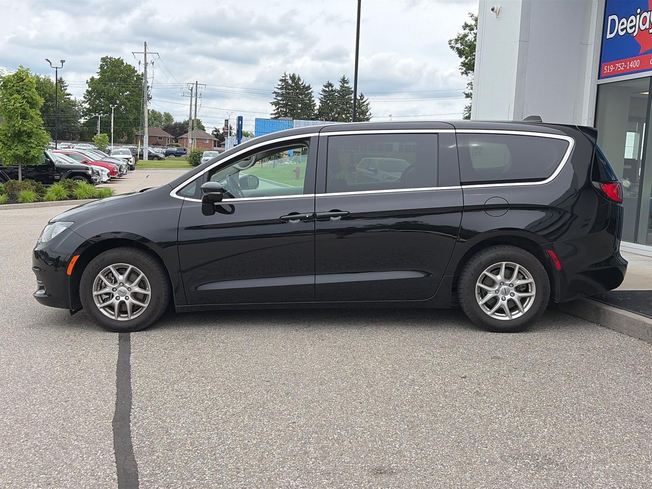 2024 Chrysler Grand Caravan SXT 2WD   Factory Warranty Photo