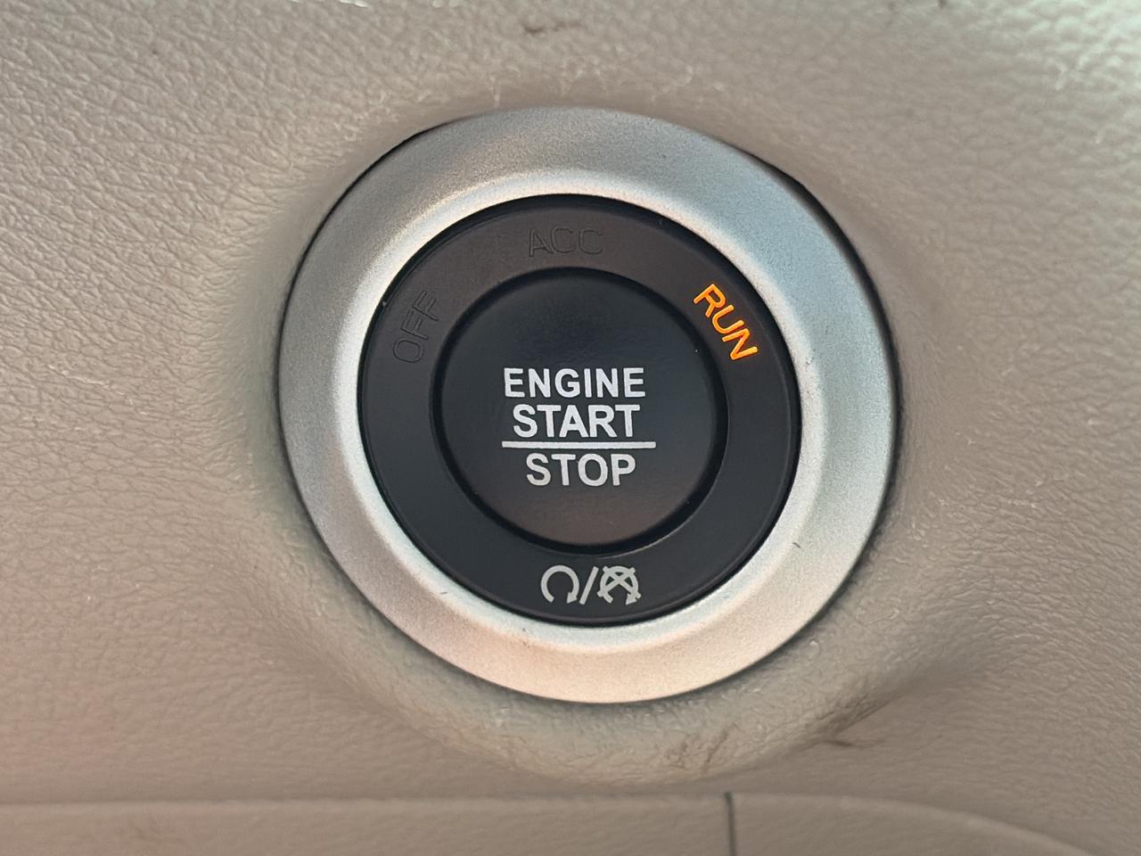 2024 Chrysler Grand Caravan SXT 2WD   Factory Warranty Photo
