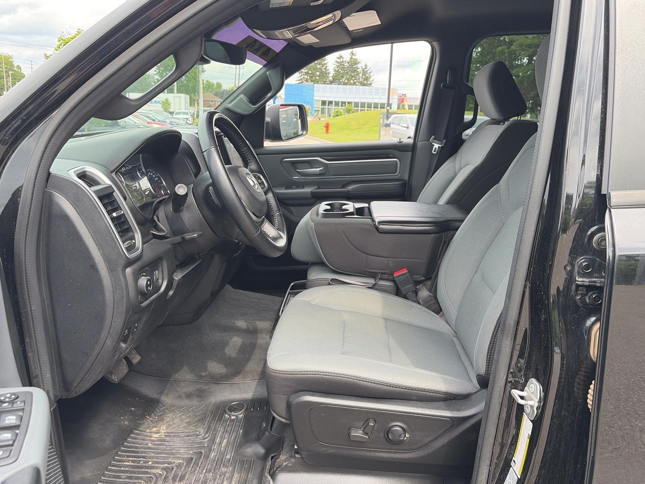 2022 RAM 1500 Big Horn 4x4 Crew Cab 6'4 Box   Clean Carfax Photo