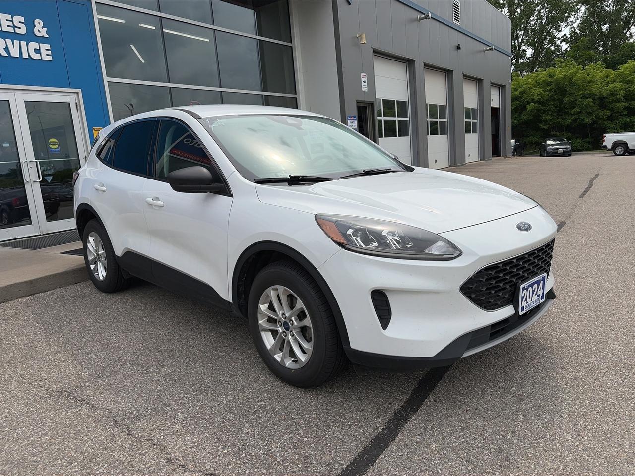 2022 Ford Escape SE AWD   Clean Carfax Photo