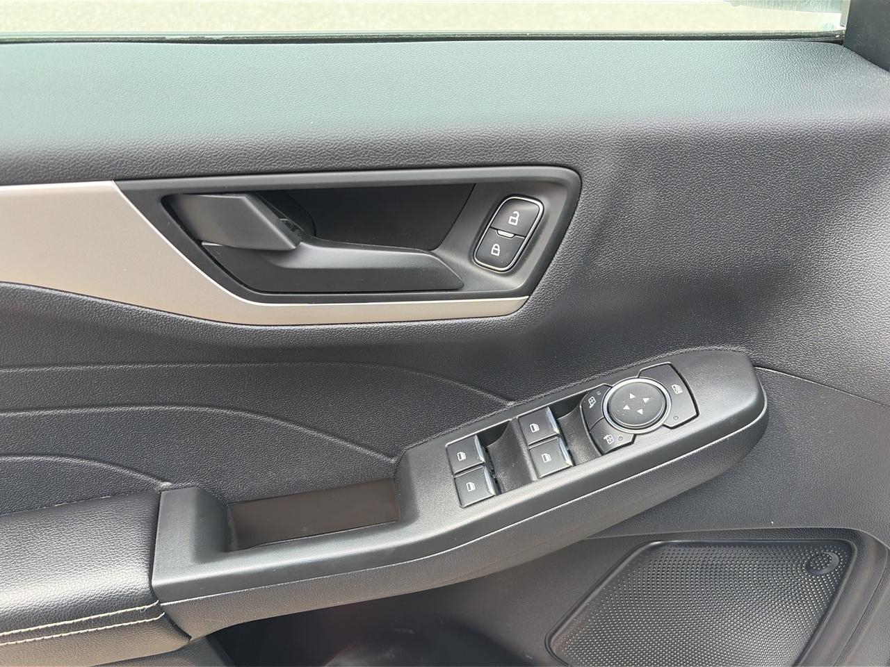 2022 Ford Escape SE AWD   Clean Carfax Photo