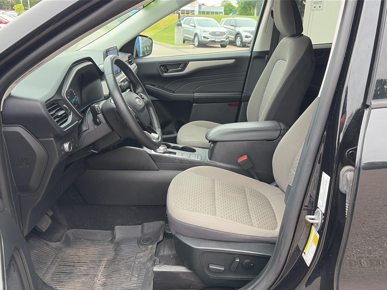 2022 Ford Escape SE Hybrid AWD Photo