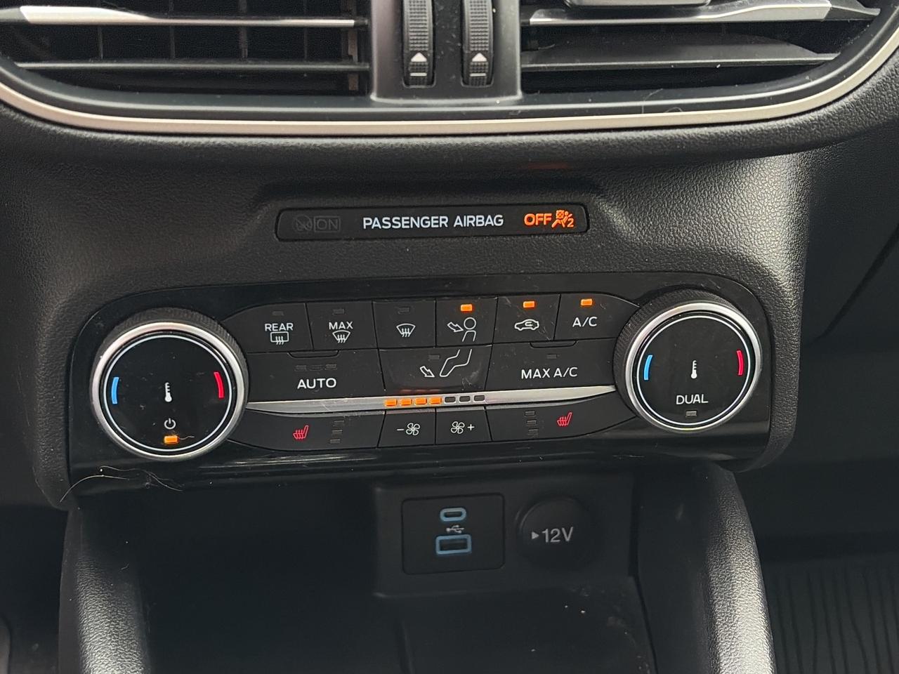 2022 Ford Escape SE Hybrid AWD Photo