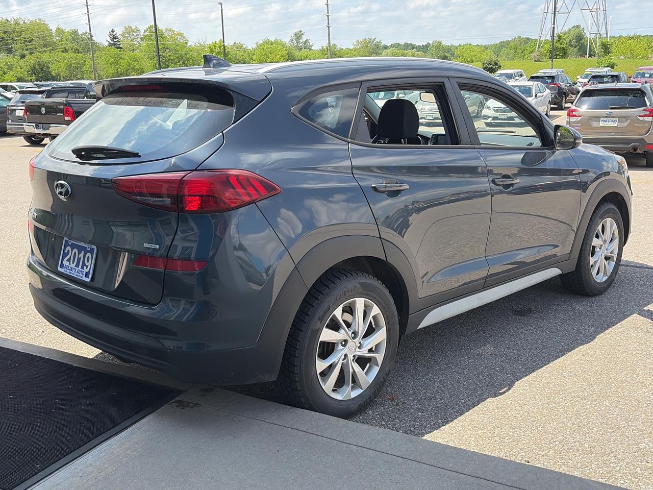 2019 Hyundai Tucson Preferred   Clean Carfax Photo4