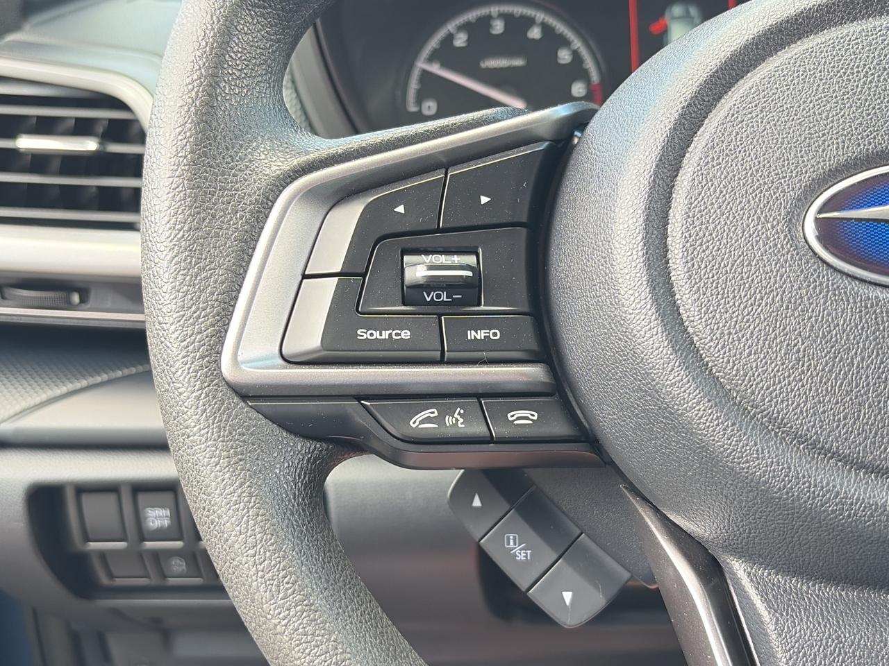 2023 Subaru Forester Limited   Clean Carfax Photo