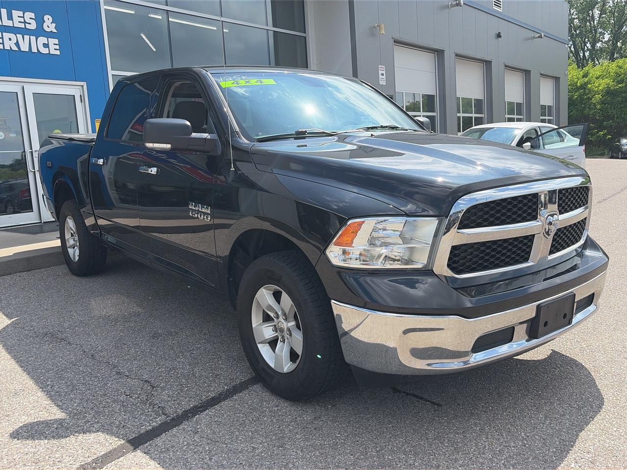 2018 RAM 1500 SLT 4x4 Crew Cab 5'7 Box   Clean Carfax Photo