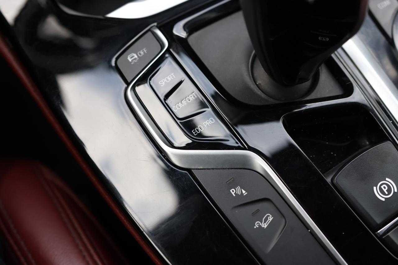 2020 BMW X4 XDrive30i-AWD-R STARTER/NAV/BCAM/BLIS/P SENSORS/HU Photo