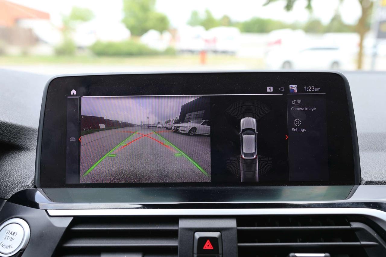2020 BMW X4 Xdrive30i-AWD-NAV-RED LEATHER/BCAM/BLIS/HUD/P SENSORS/P SEATS/HEATED F&R SEATS/PANO ROOF/KEYLESS/WLC/CARPLAY Photo