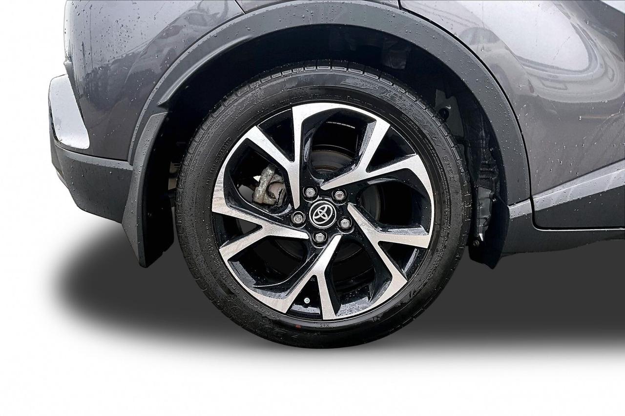 2022 Toyota C-HR XLE PREMIUM   2 TIRE SETS   HEATED SEATS/STEERING Photo