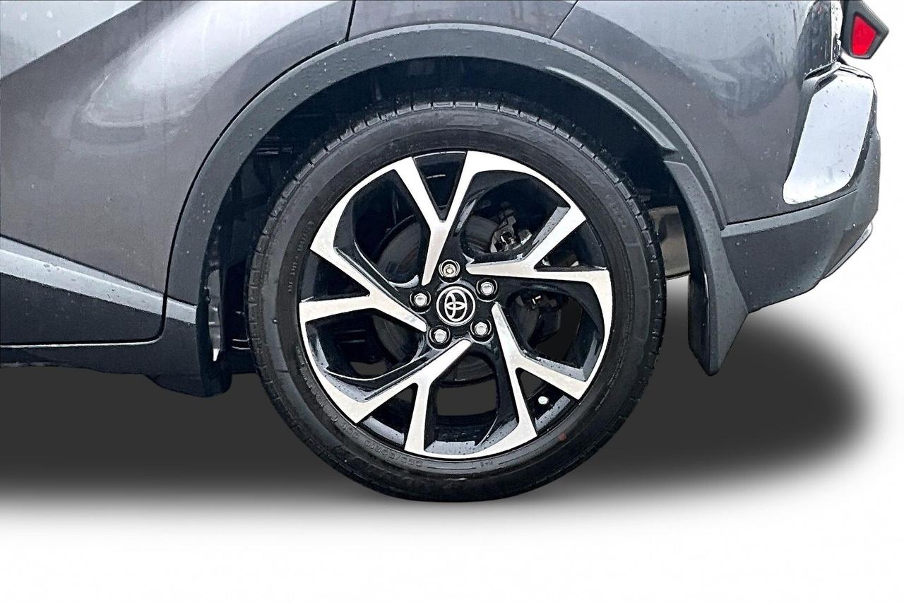 2022 Toyota C-HR XLE PREMIUM   2 TIRE SETS   HEATED SEATS/STEERING Photo