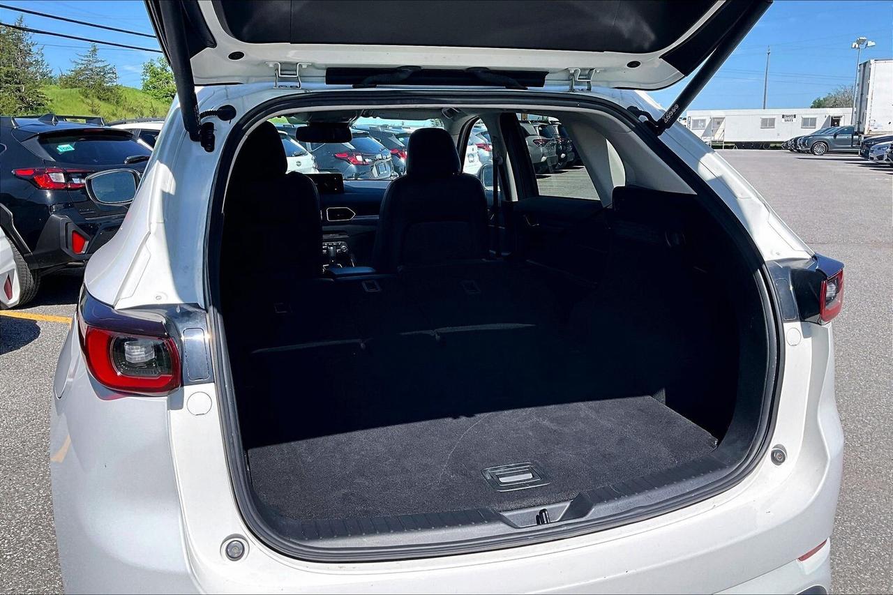 2025 Mazda CX-5 GT AWD   CLEAN CARFAX   HEAT/COOL SEATS   SUNROOF Photo