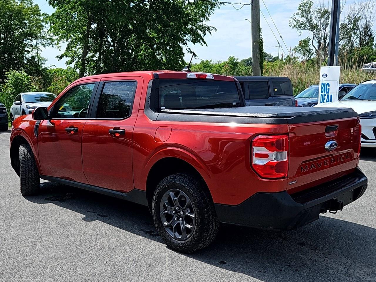 2022 Ford Maverick XLT FWD SuperCrew Photo