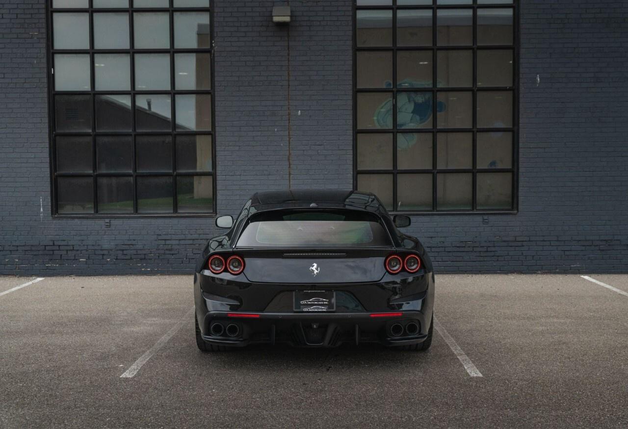 2017 Ferrari GTC4Lusso AWD Photo