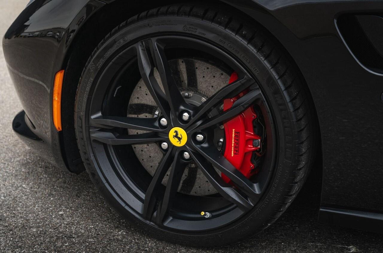 2017 Ferrari GTC4Lusso AWD Photo