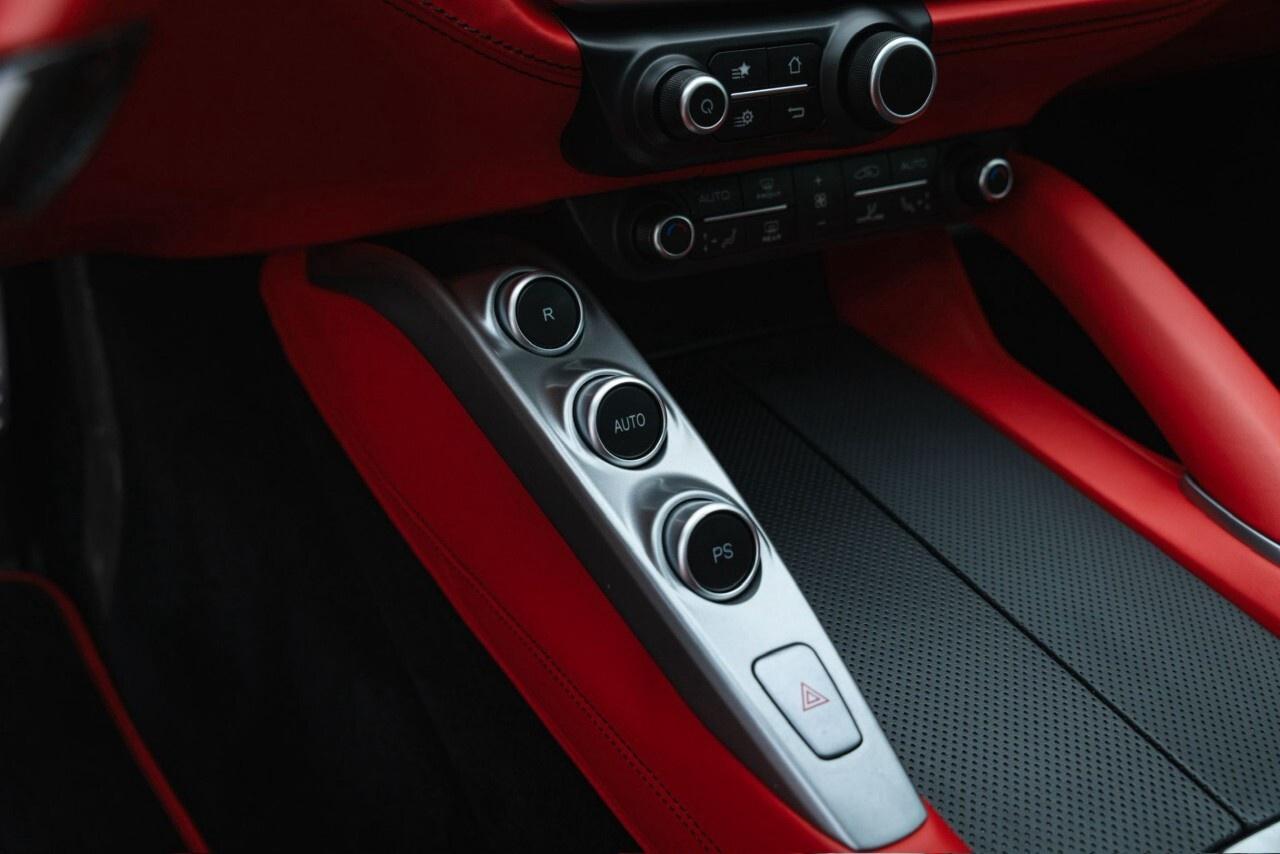 2017 Ferrari GTC4Lusso AWD Photo