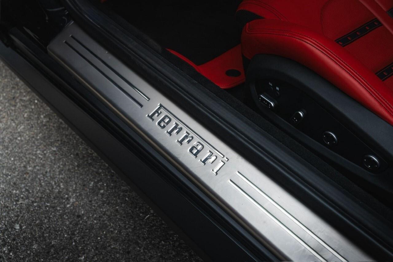 2017 Ferrari GTC4Lusso AWD Photo