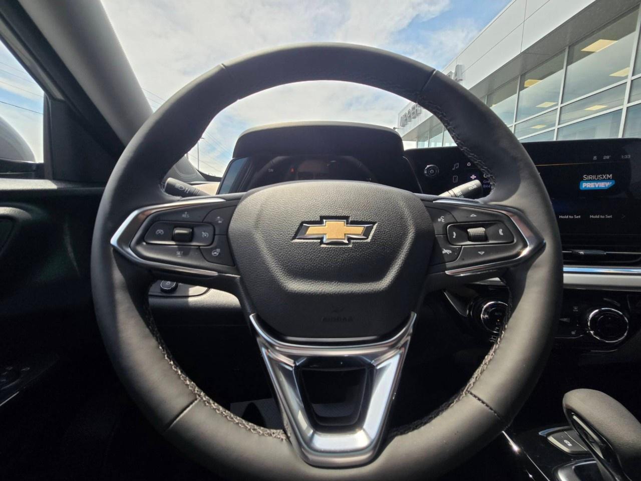 2026 Chevrolet Trax Fwd 4dr Lt Photo