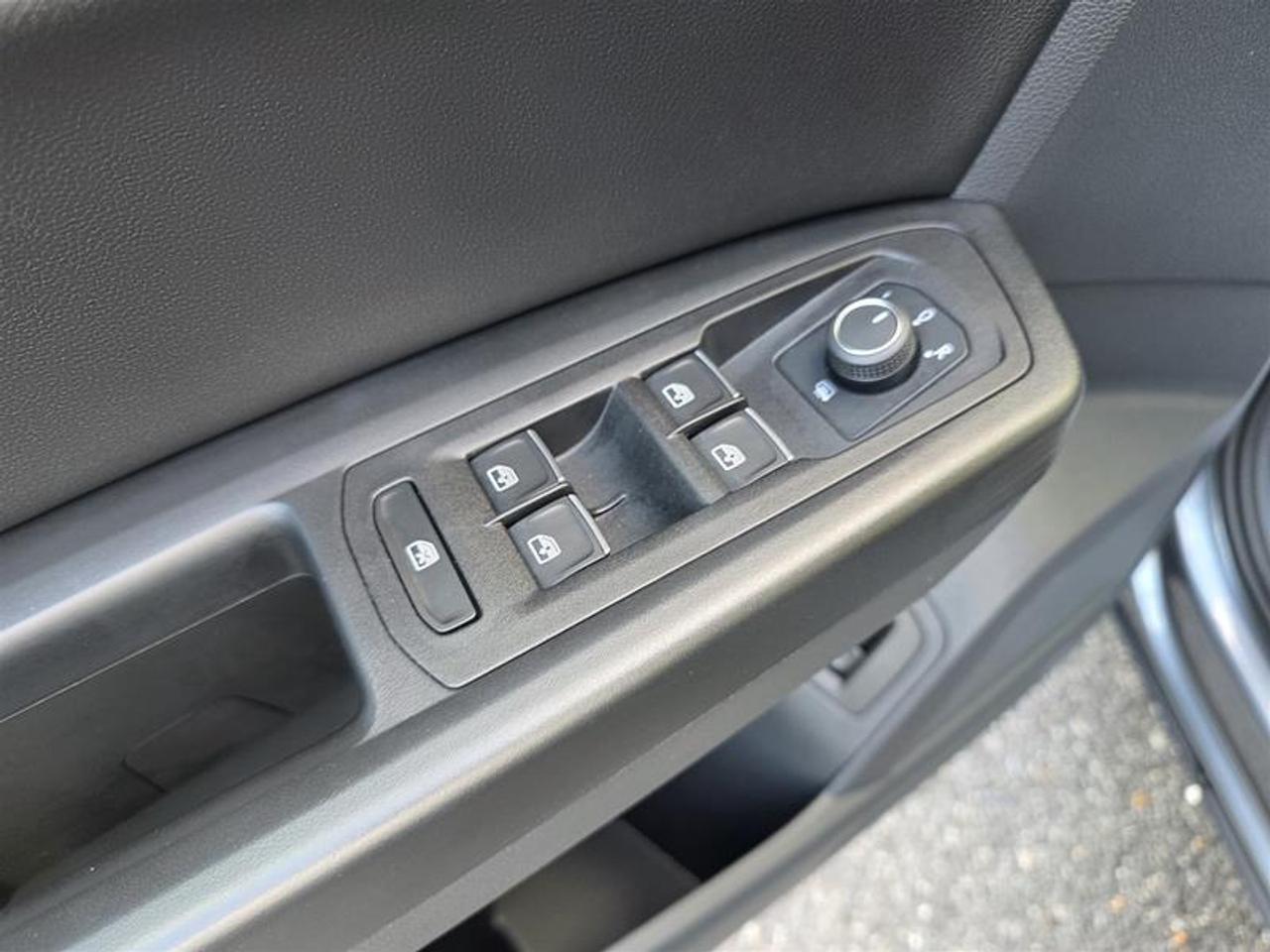 2019 Volkswagen Atlas Comfortline 3.6L 8sp at w/Tip 4MOTION W/Winter tir Photo