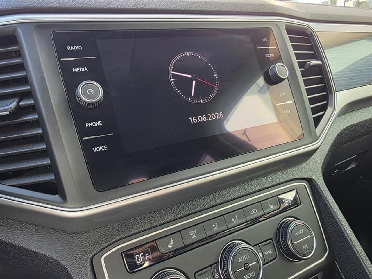 2019 Volkswagen Atlas Comfortline 3.6L 8sp at w/Tip 4MOTION W/Winter tir Photo