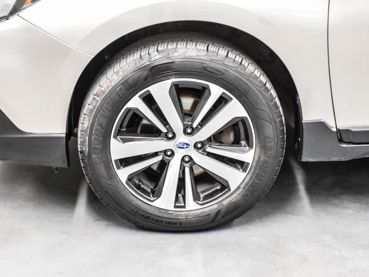 2018 Subaru Outback  Photo3