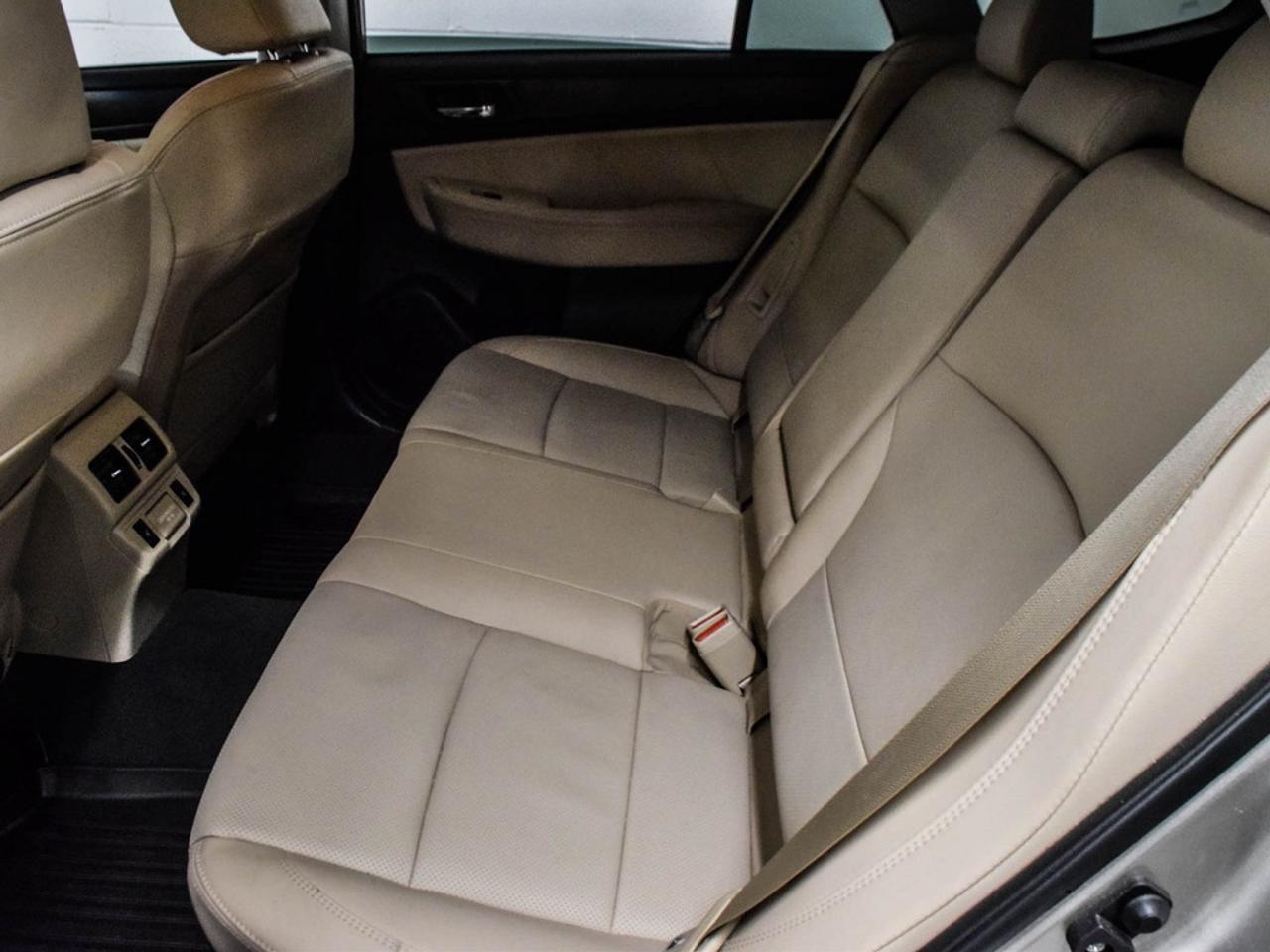2018 Subaru Outback  Photo