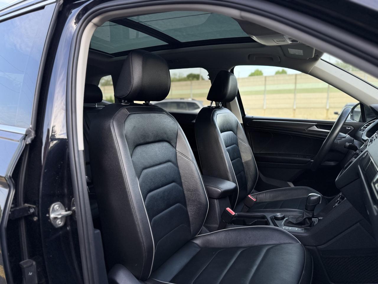 2020 Volkswagen Tiguan Highline 4MOTION   Clean Carfax! Photo