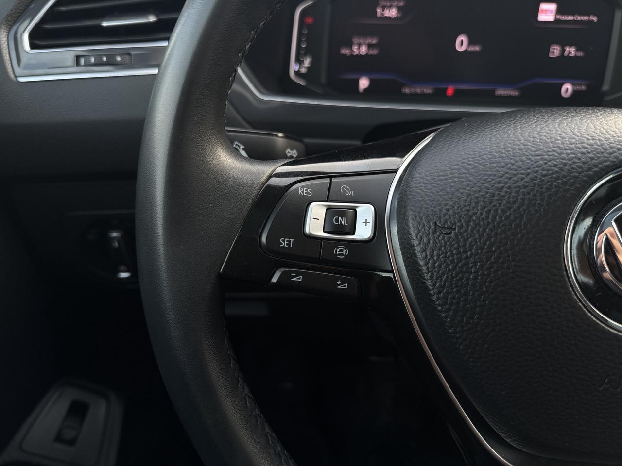 2020 Volkswagen Tiguan Highline 4MOTION   Clean Carfax! Photo