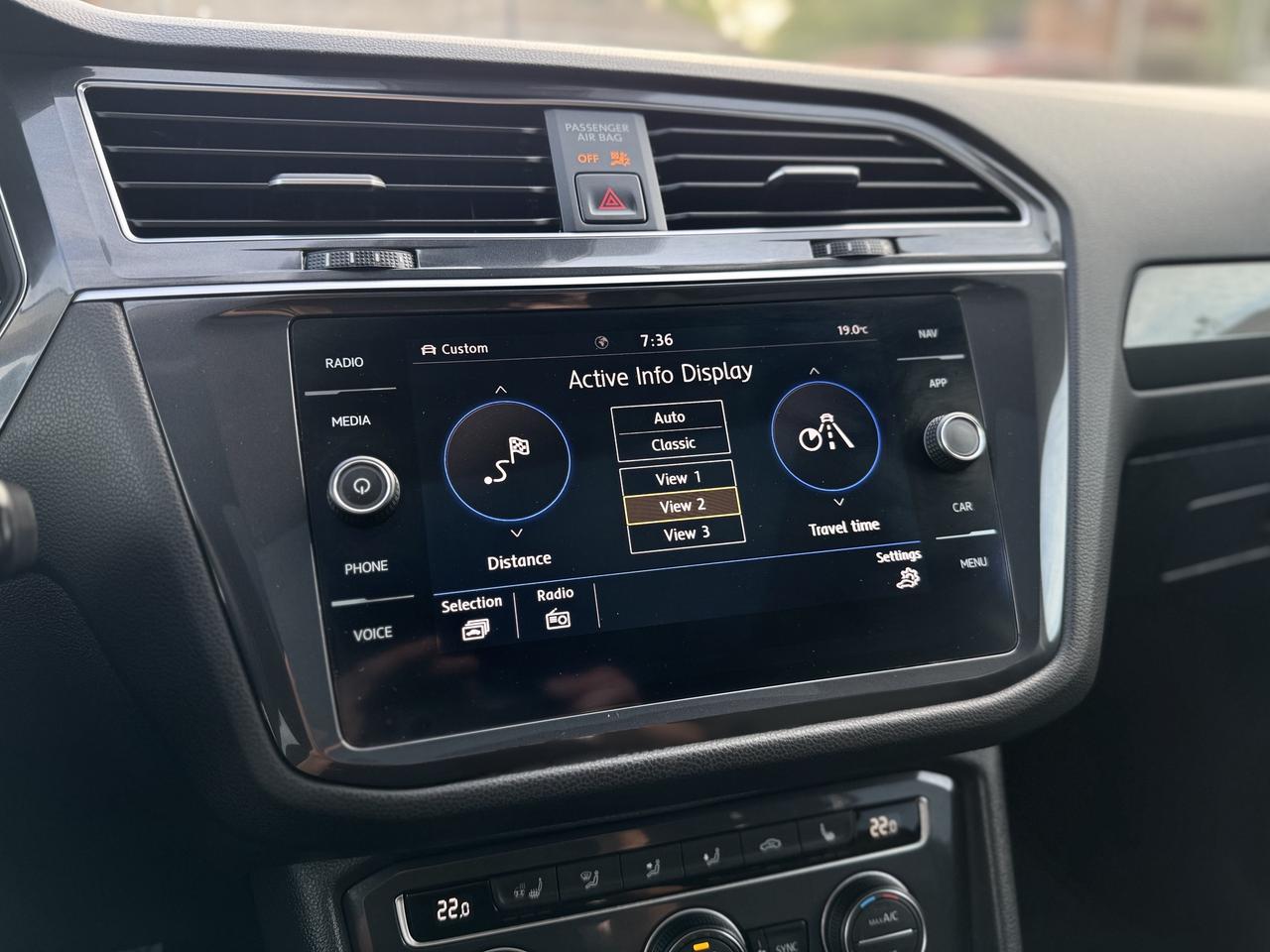 2020 Volkswagen Tiguan Highline 4MOTION   Clean Carfax! Photo