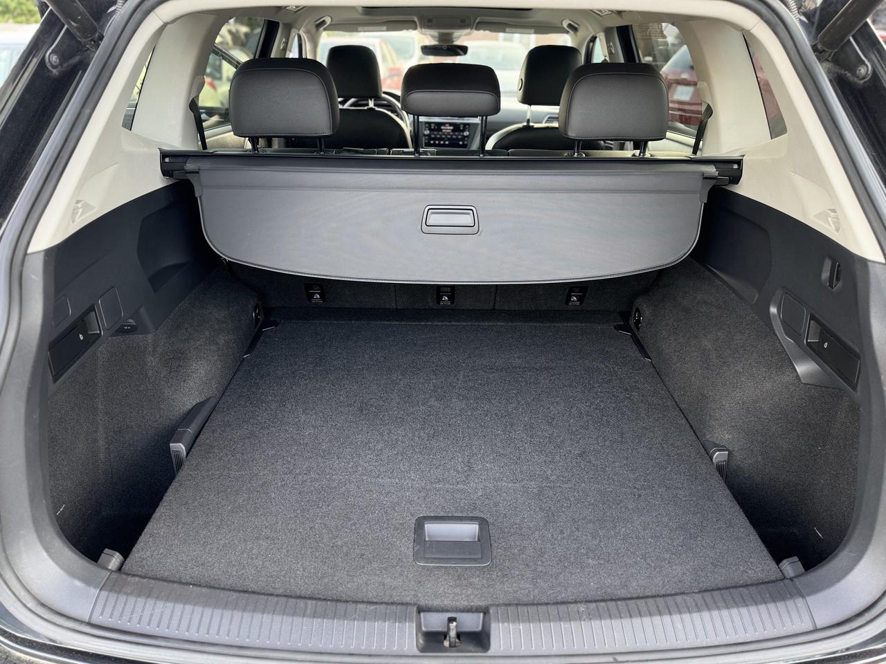 2020 Volkswagen Tiguan Highline 4MOTION   Clean Carfax! Photo