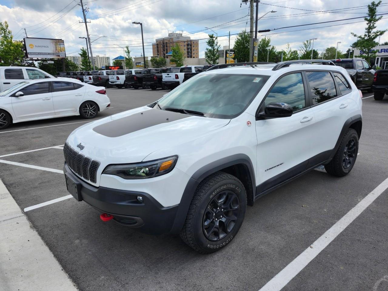 2022 Jeep Cherokee Trailhawk 4dr 4x4 Photo0