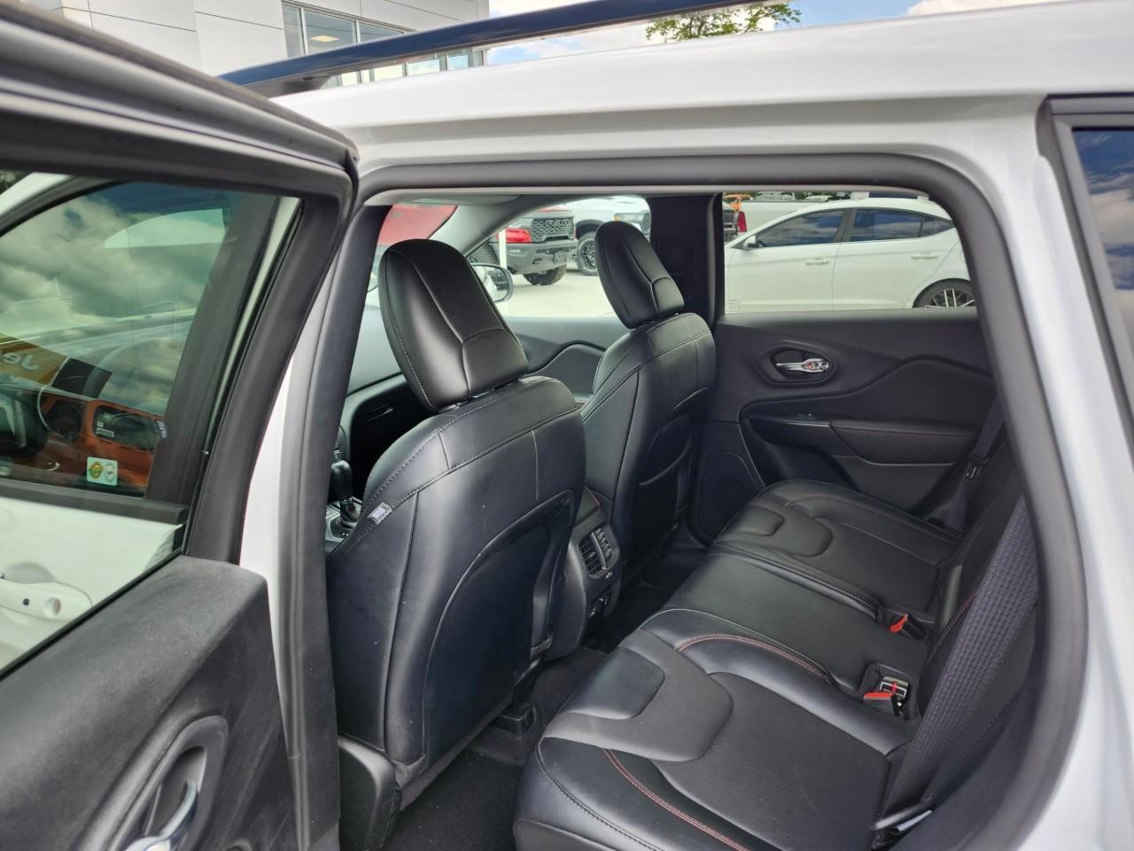 2022 Jeep Cherokee Trailhawk 4dr 4x4 Photo