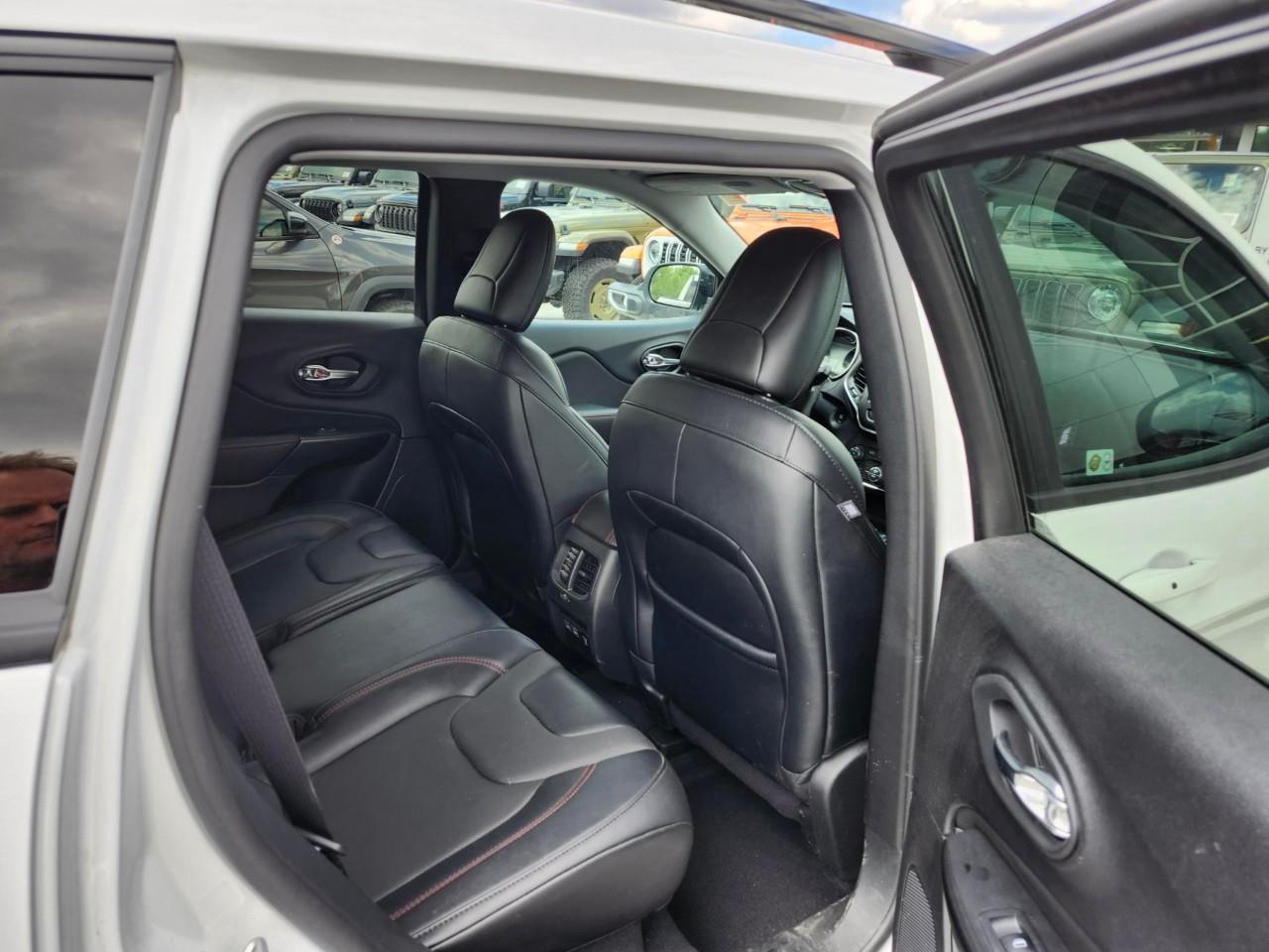 2022 Jeep Cherokee Trailhawk 4dr 4x4 Photo