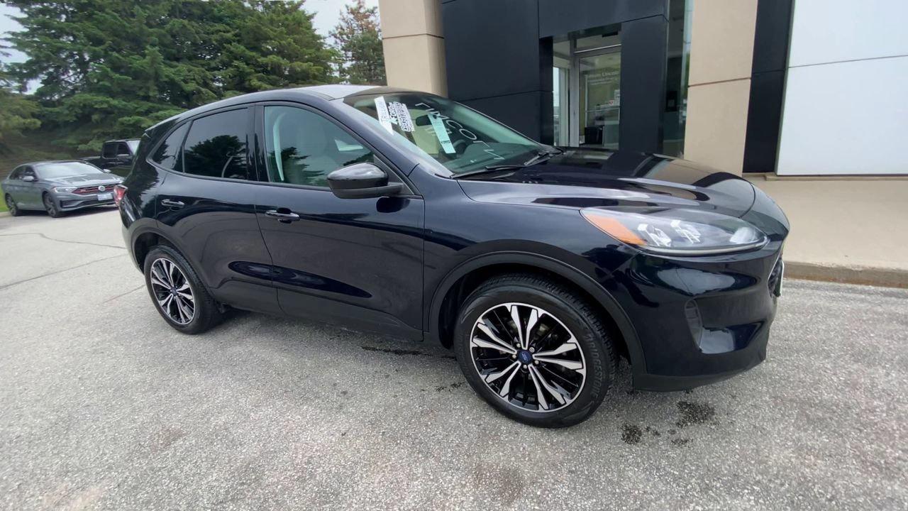 2021 Ford Escape SE Photo