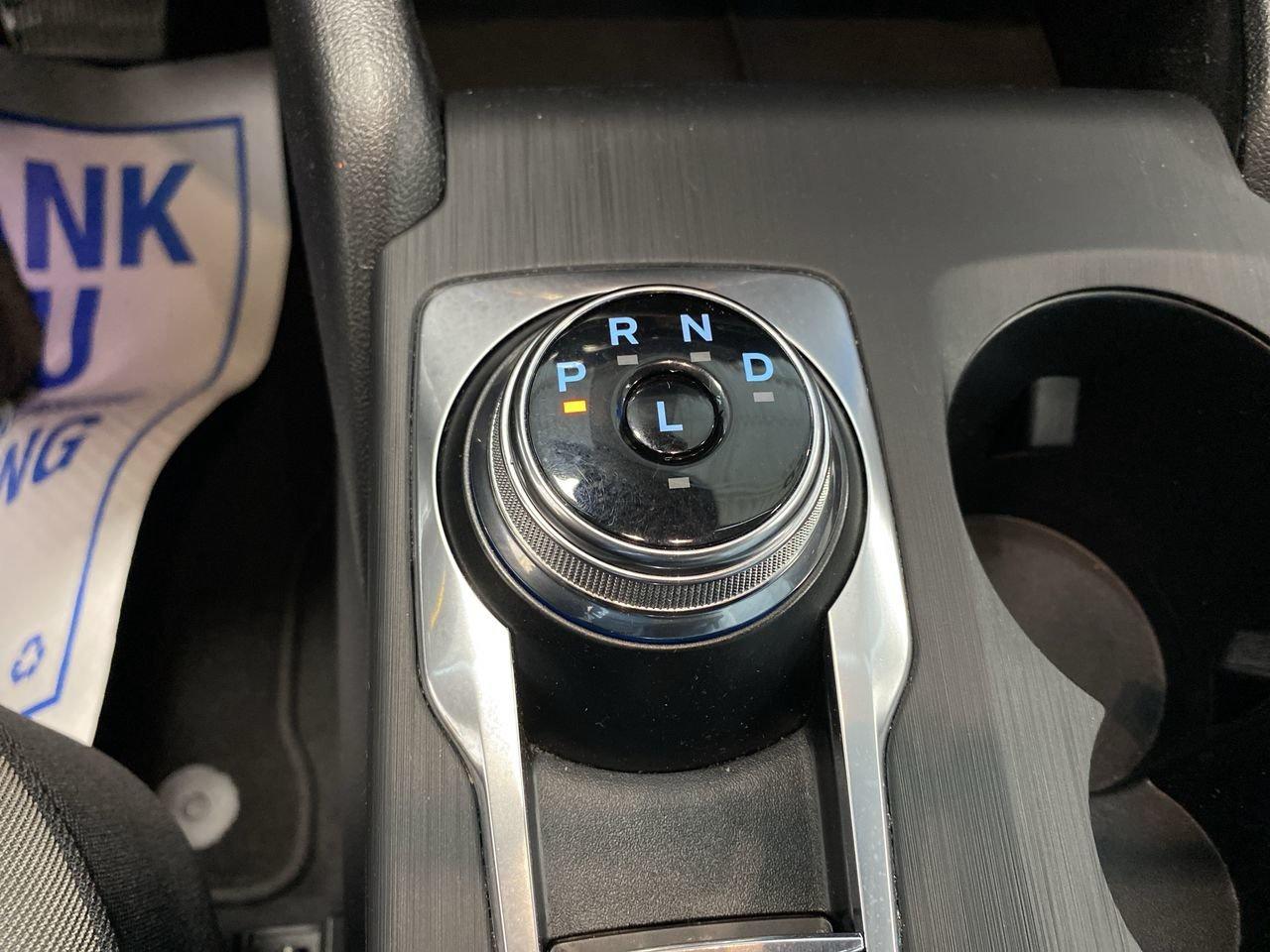 2021 Ford Escape SE Photo