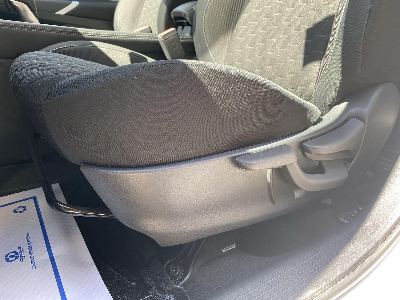 2022 Nissan Kicks SV Photo