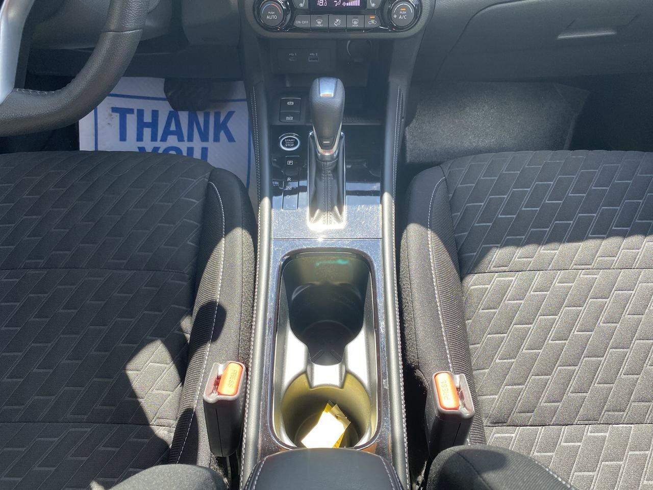2022 Nissan Kicks SV Photo