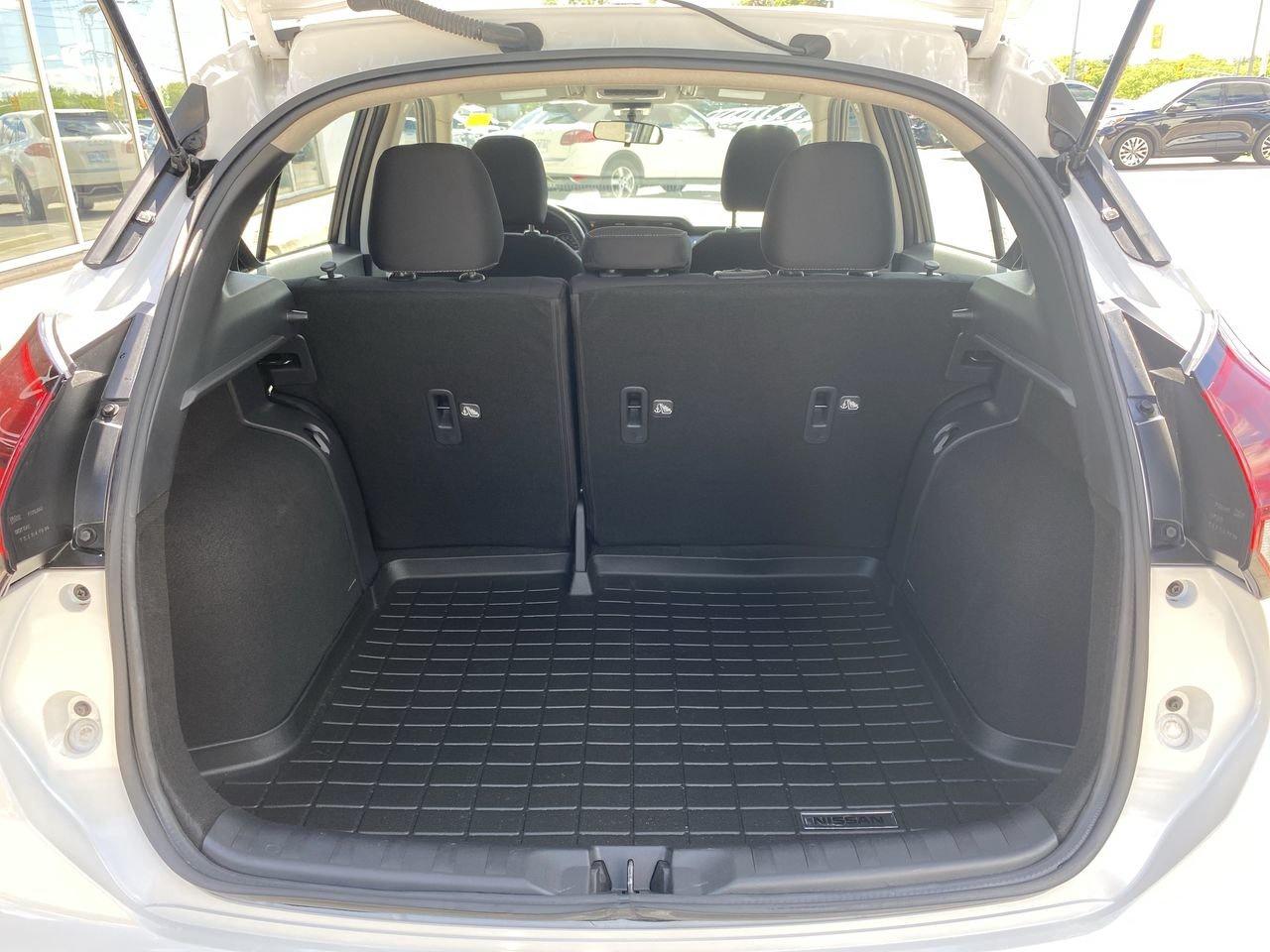 2022 Nissan Kicks SV Photo