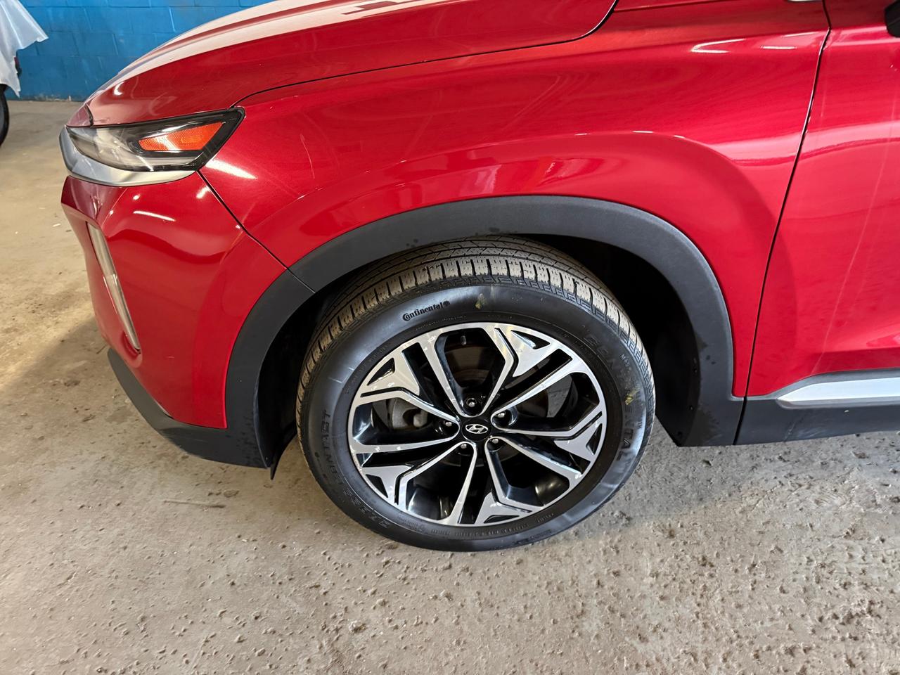 2019 Hyundai Santa Fe Ultimate 2.0  (A8) 4dr All-Wheel Drive Photo
