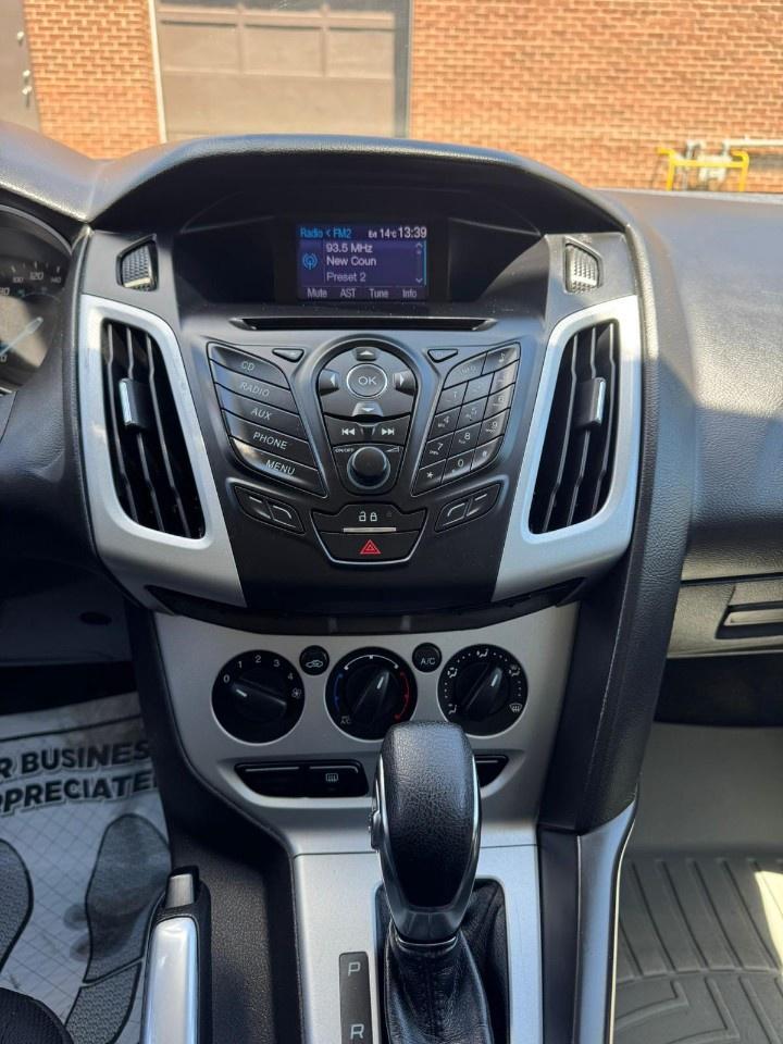2013 Honda CR-V 4WD LX Photo